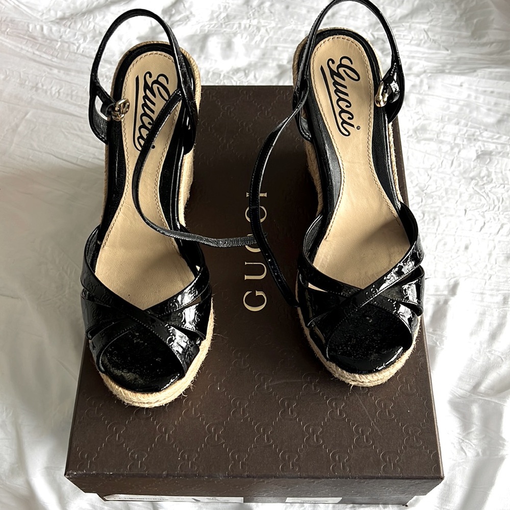 Gucci wedge sandal like new